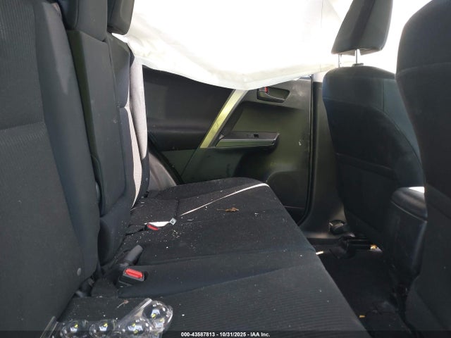 Toyota RAV4 LE 2017 JTMZFREV6HJ703560 Image 30