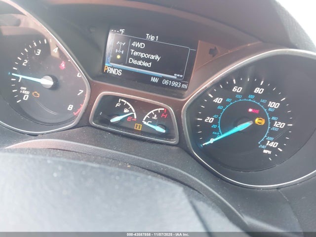 43587858 :رقم المزاد ، 1FMCU9J99GUC69888 vin ، 2016 Ford Escape Titanium مزاد بيع