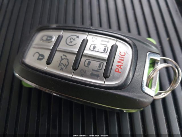 2019 CHRYSLER PACIFICA 2C4RC1EGXKR627372 Photo 10