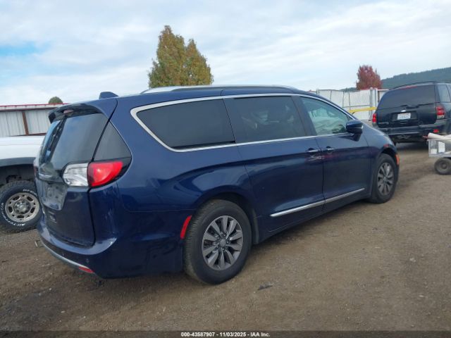 2019 CHRYSLER PACIFICA 2C4RC1EGXKR627372 Photo 3