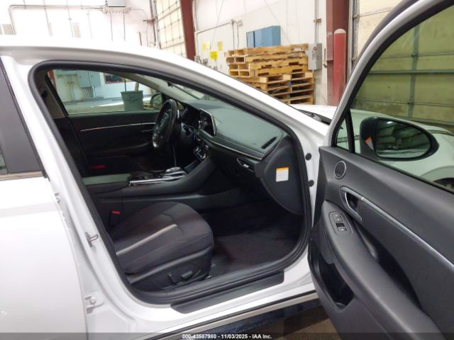 2023 HYUNDAI SONATA HYBRID KMHL34JJ5PA078759 Photo 4