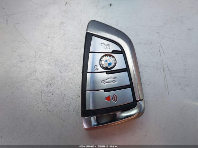 2019 BMW 5 SERIES WBAJA5C54KWW08977 Photo 10