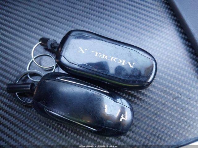 2017 TESLA MODEL X 5YJXCAE20HF067331 Photo 10