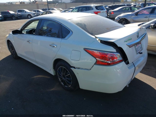 2015 NISSAN ALTIMA 1N4AL3AP6FN343082 Photo 2