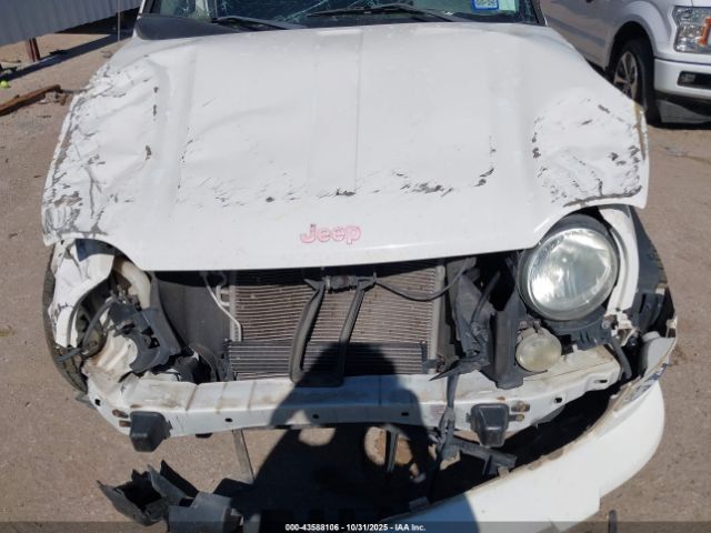 2005 JEEP LIBERTY 1J4GL58K15W516021 Photo 5