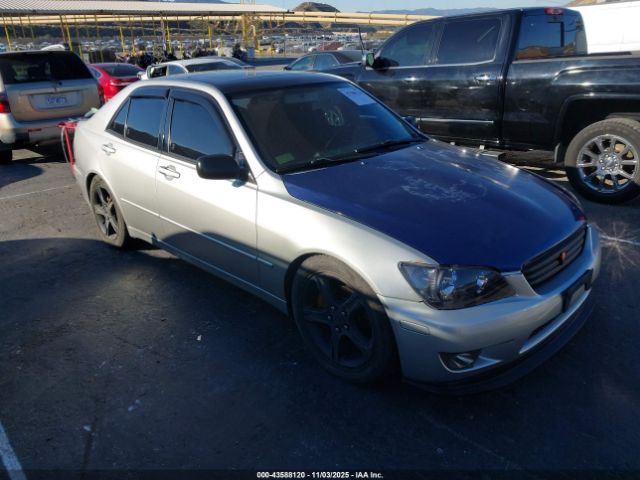 2001 LEXUS IS 300 JTHBD182910011720