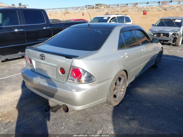 2001 LEXUS IS 300 JTHBD182910011720 Photo 3