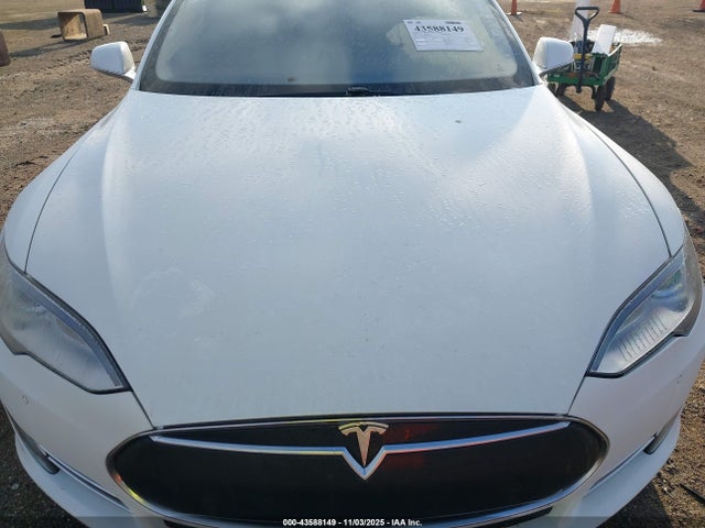 2014 TESLA MODEL S 5YJSA1H1XEFP41581 Photo 9
