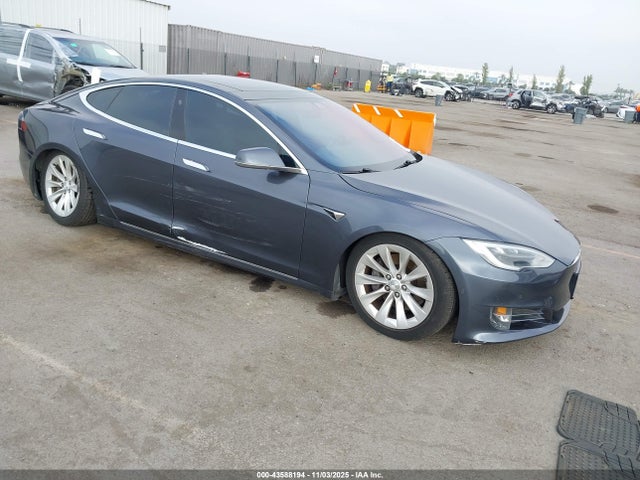2016 TESLA MODEL S 5YJSA1E28GF171368 Photo 0