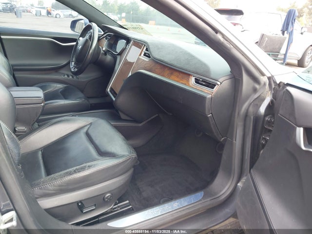 2016 TESLA MODEL S 5YJSA1E28GF171368 Photo 4