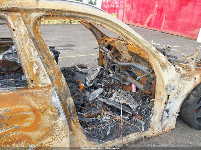 2021 BMW X3 M 5YMTS0C02M9F00482 Photo 4