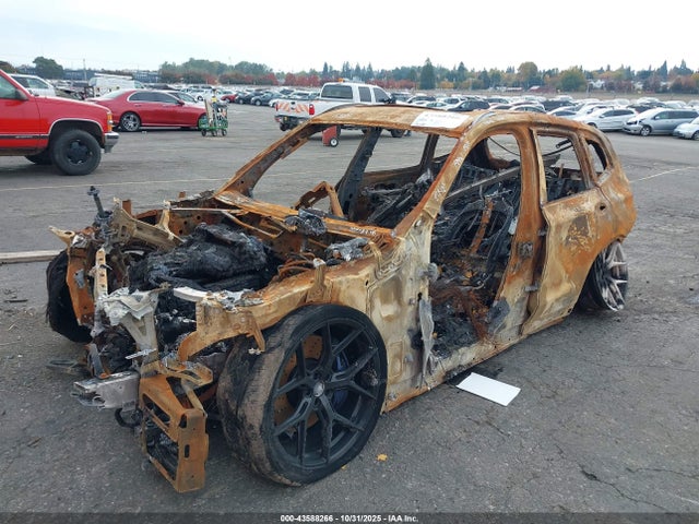 2021 BMW X3 M 5YMTS0C02M9F00482 Photo 5