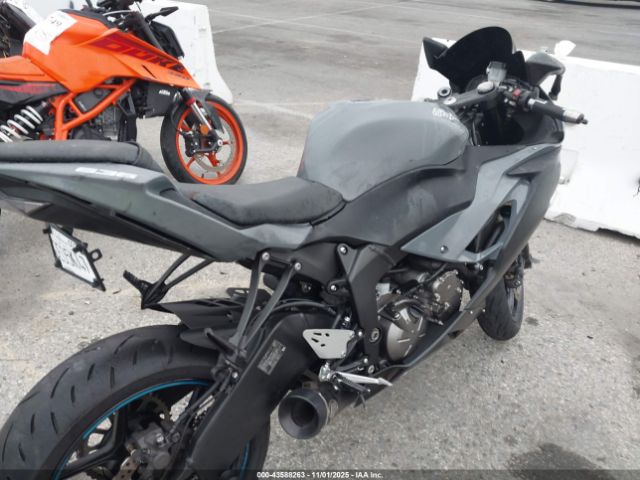 2019 KAWASAKI ZX636 JKBZXJH1XKA000905 Photo 3