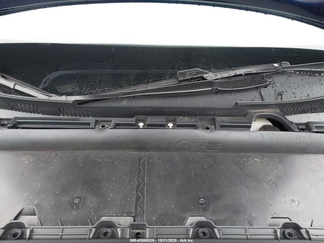 2026 TESLA MODEL Y 7SAYGDEE0TF415323 Photo 9