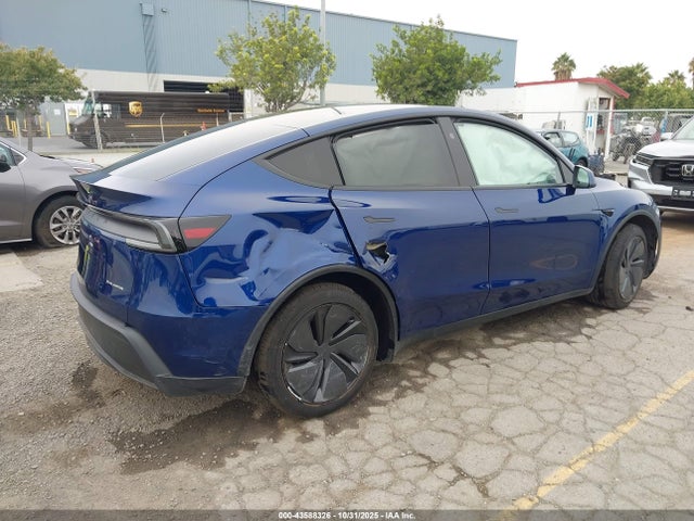 2026 TESLA MODEL Y 7SAYGDEE0TF415323 Photo 3