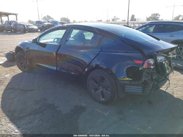 2023 TESLA MODEL 3 5YJ3E1EA5PF638293 Photo 2