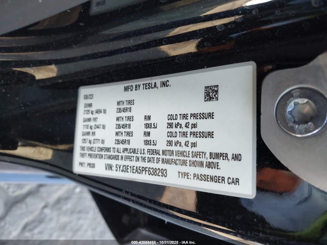 2023 TESLA MODEL 3 5YJ3E1EA5PF638293 Photo 8