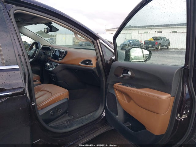 2C4RC1GGXHR729051 Chrysler Pacifica Limited