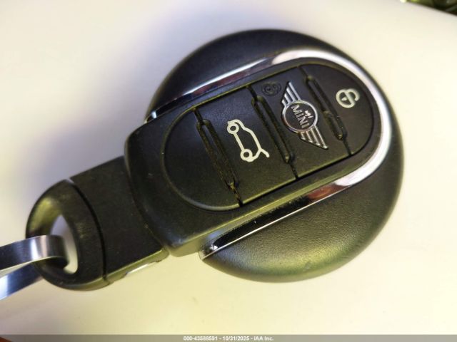 2024 MINI CONVERTIBLE WMW43DL04R3R35395 Photo 10