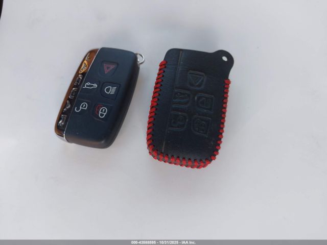 2015 JAGUAR XJ SAJWJ2GD4F8V90002 Photo 10