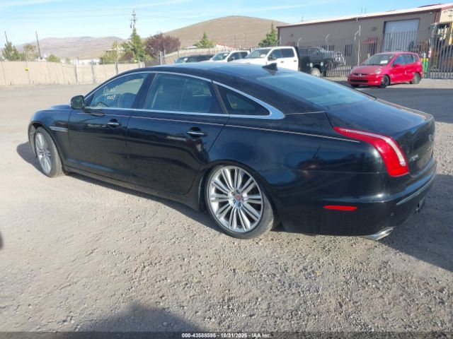 2015 JAGUAR XJ SAJWJ2GD4F8V90002 Photo 2