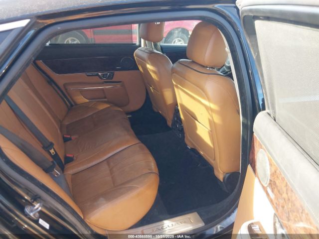 2015 JAGUAR XJ SAJWJ2GD4F8V90002 Photo 7