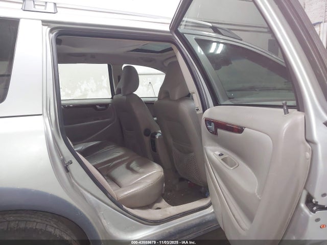 2005 VOLVO XC70 YV1SZ592251189018 Photo 7
