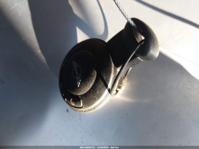 2008 MINI COOPER S WMWMF73598TV38705 Photo 10