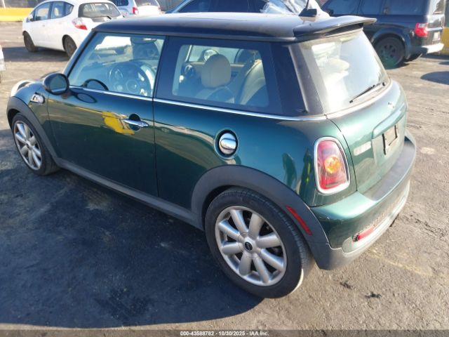 2008 MINI COOPER S WMWMF73598TV38705 Photo 2