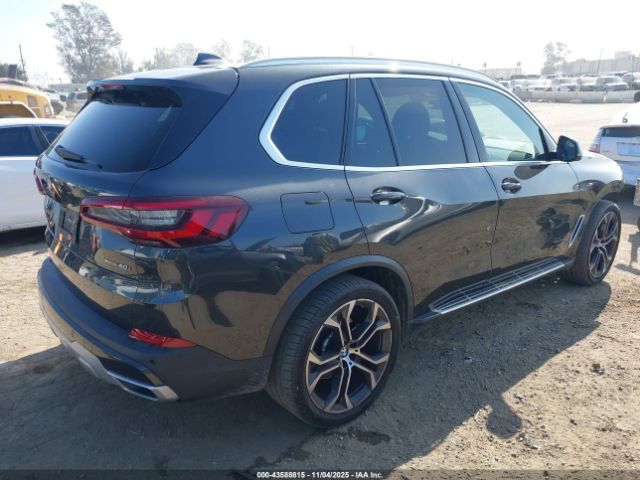 2022 BMW X5 5UXCR6C06N9L05957 Photo 3