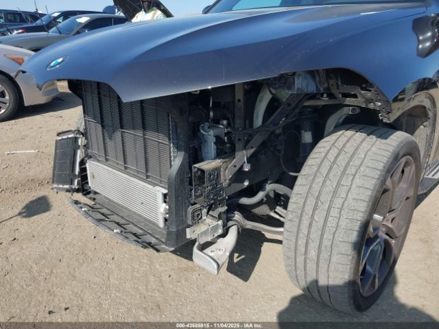 2022 BMW X5 5UXCR6C06N9L05957 Photo 5