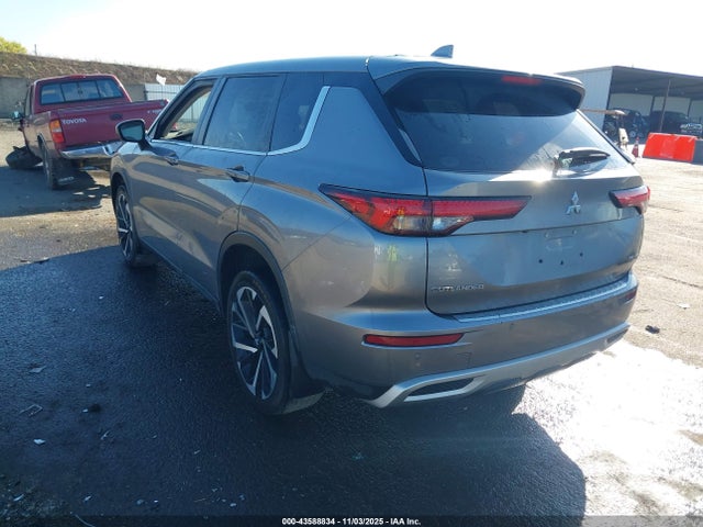 2022 MITSUBISHI OUTLANDER JA4J4UA87NZ067812 Photo 2