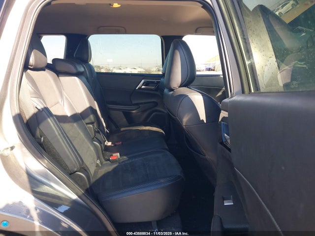 2022 MITSUBISHI OUTLANDER JA4J4UA87NZ067812 Photo 7