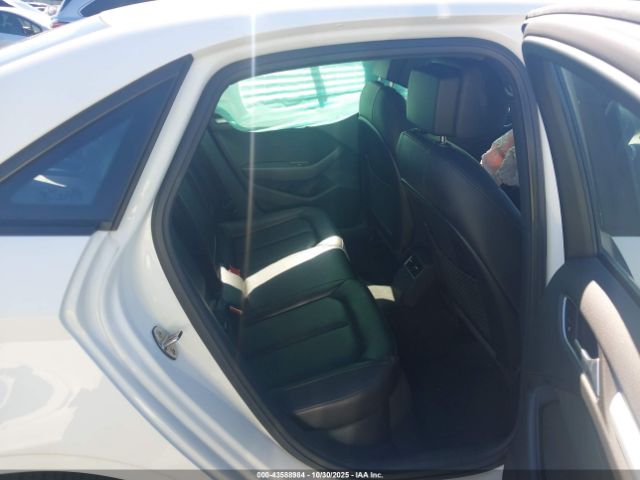 2017 AUDI A3 WAUAUGFF8H1061693 Photo 7