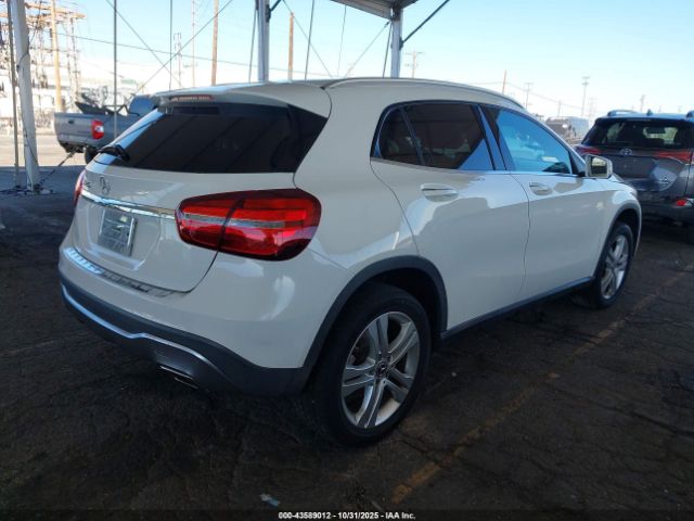 2019 MERCEDES-BENZ GLA 250 WDCTG4EB8KJ553139 Photo 3