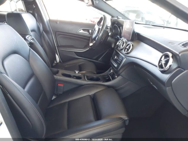 2019 MERCEDES-BENZ GLA 250 WDCTG4EB8KJ553139 Photo 4