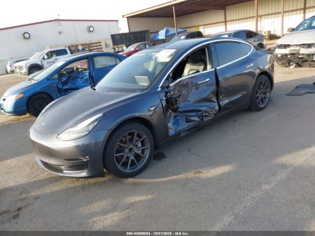 2019 TESLA MODEL 3 5YJ3E1EA5KF411095 Photo 1