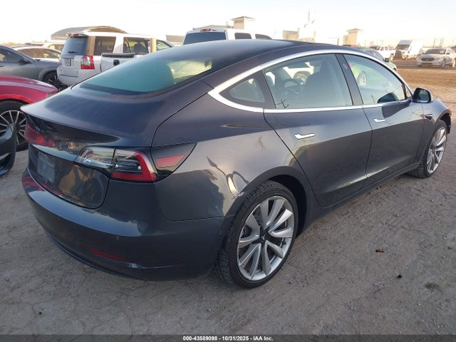 2018 TESLA MODEL 3 5YJ3E1EA1JF154869 Photo 3