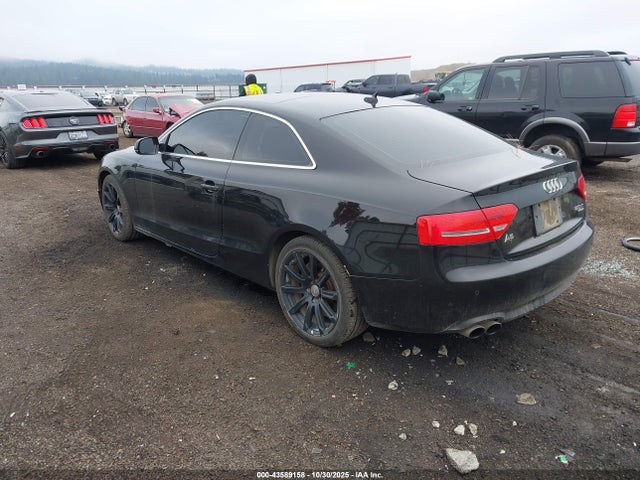 2011 AUDI A5 WAURFAFR3BA037765 Photo 2