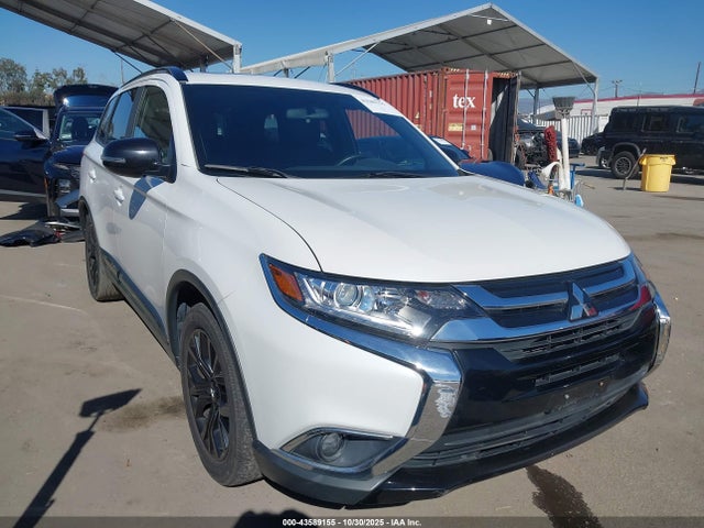 2018 MITSUBISHI OUTLANDER JA4AD3A31JZ029680 Photo 0
