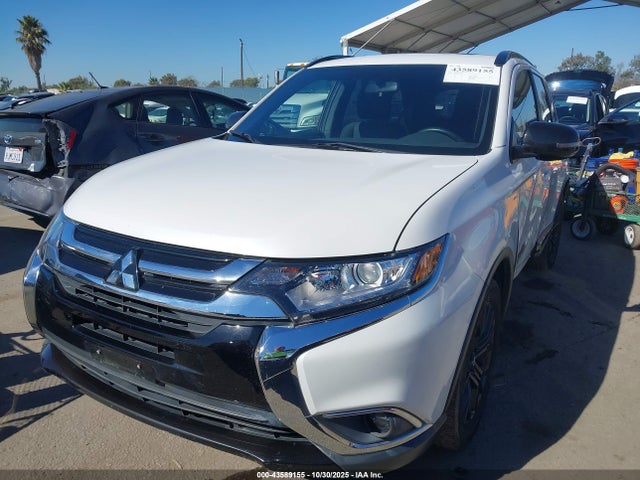 2018 MITSUBISHI OUTLANDER JA4AD3A31JZ029680 Photo 1