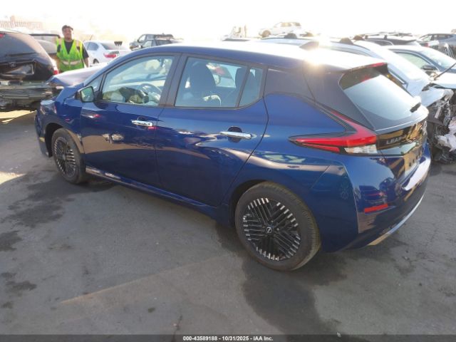 2024 NISSAN LEAF 1N4CZ1CV6RC550899 Photo 2