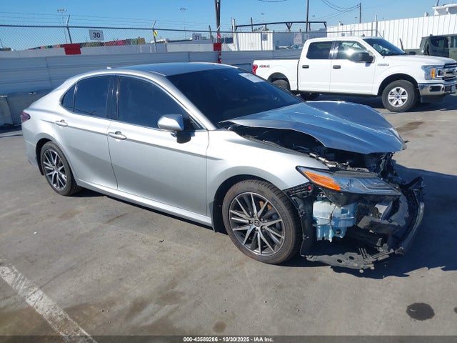 Toyota CAMRY XLE 2022 4T1F11AKXNU014920 zdjęcie główne