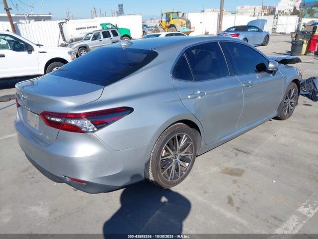 Toyota CAMRY XLE 2022 4T1F11AKXNU014920 Image 4