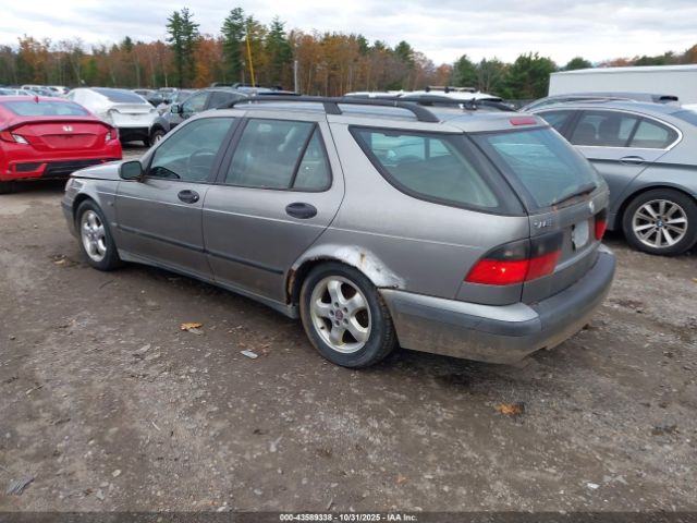 2001 SAAB 9-5 YS3ED58E513050103 Photo 2