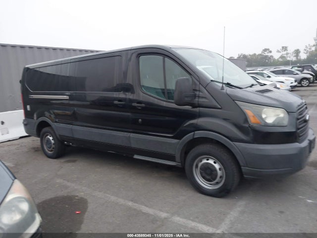 43589345 :رقم المزاد ، 1FTBW2YG4FKB09305 vin ، 2015 Ford Transit-350 مزاد بيع