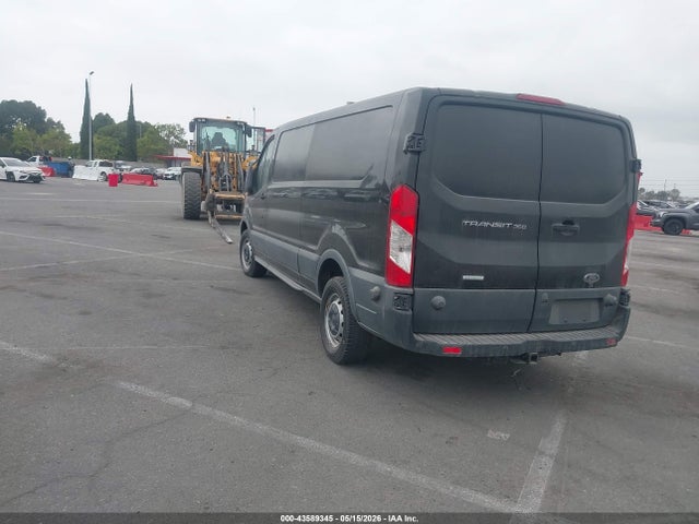 43589345 :رقم المزاد ، 1FTBW2YG4FKB09305 vin ، 2015 Ford Transit-350 مزاد بيع