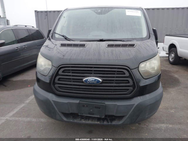 43589345 :رقم المزاد ، 1FTBW2YG4FKB09305 vin ، 2015 Ford Transit-350 مزاد بيع