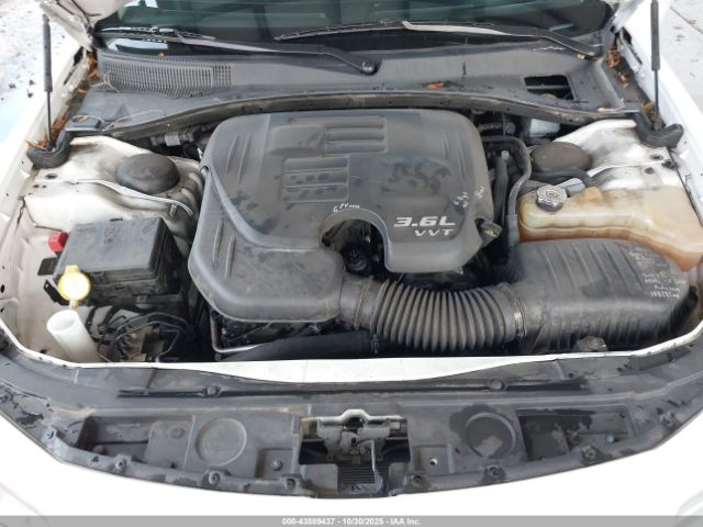 2017 CHRYSLER 300 2C3CCAAG6HH661811 Photo 9