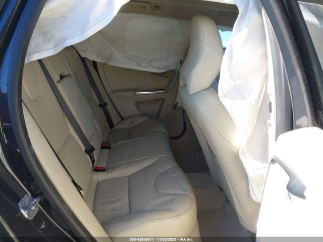 2015 VOLVO XC60 YV4902RK8F2665181 Photo 7